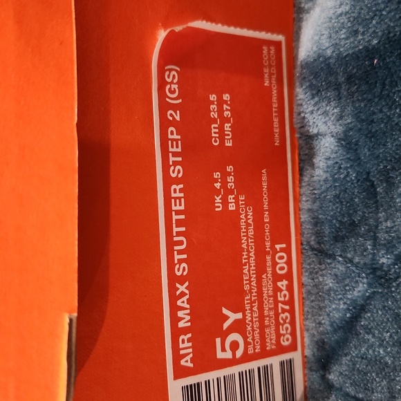 5Y AIR MAX STUTTER STEP 2 - Picture 4 of 4